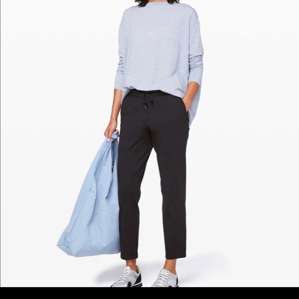 Lululemon on the fly 7/8 pant